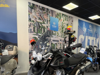 MOTO GUZZI V85 STRADA 2024