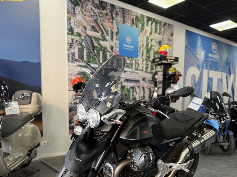 MOTO GUZZI V85 STRADA 2024