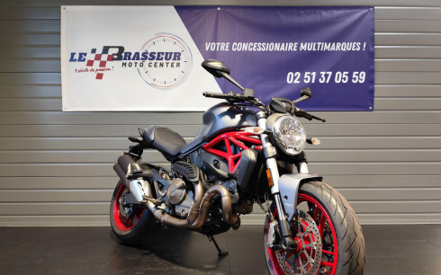 DUCATI MONSTER 821