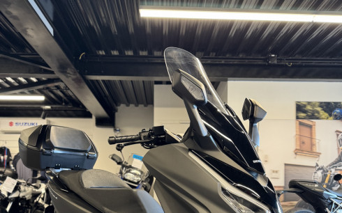 HONDA NSS FORZA 125 TOP BOX 