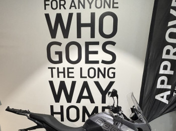 TRIUMPH TIGER 800