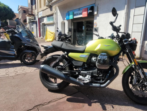 MOTO GUZZI V7 SPORT