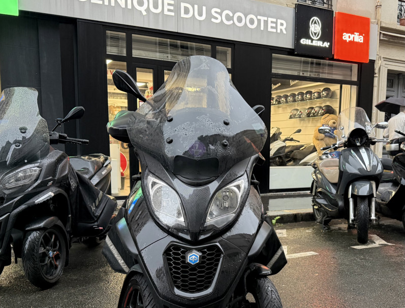PIAGGIO MP3 500 HPE SPORT ADVANCED ABS ASR GARANTIE 12 MOIS NOIR MAT TRES BON ETAT CRIT