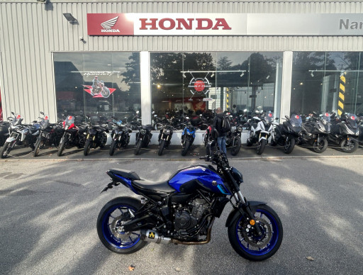 YAMAHA MT-07