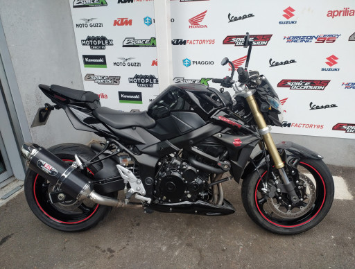 SUZUKI GSR 750 ABS