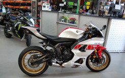 YAMAHA YZF-R7 WORLD GP 60TH ANNIVERSARY