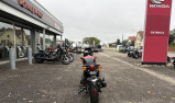 ROYAL ENFIELD HNTR 350 ABS COLORIS NOIR / ROUGE
