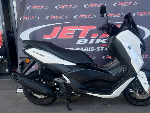 YAMAHA NMAX 125 ETAT NEUF 1300 KMS 