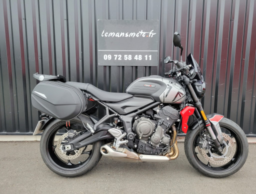 TRIUMPH TRIDENT 660
