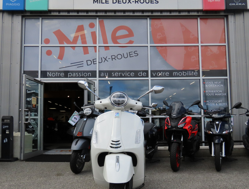 VESPA GTS 125 SUPER - Garantie 11/2026