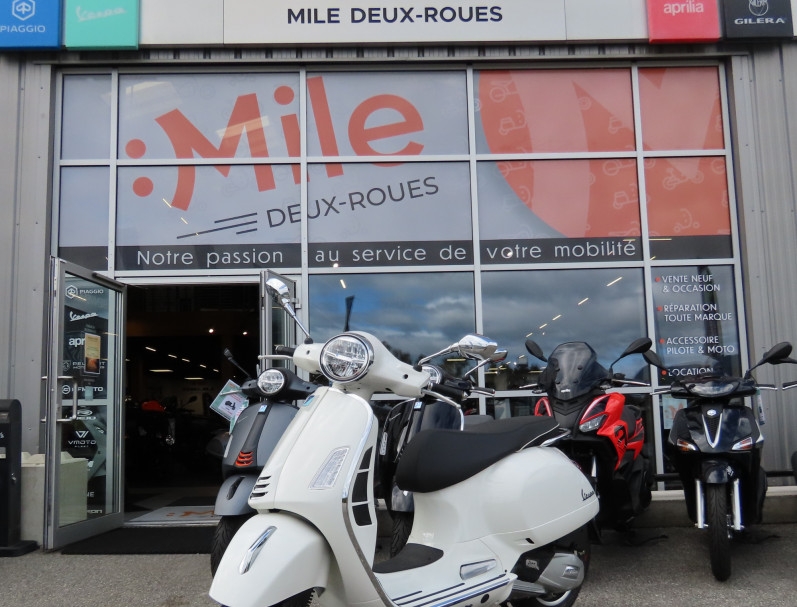 VESPA GTS 125 SUPER - Garantie 11/2026