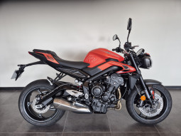 TRIUMPH STREET TRIPLE 765 R