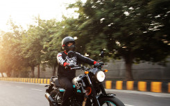 ROYAL ENFIELD SCRAM 411