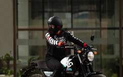 ROYAL ENFIELD SCRAM 411
