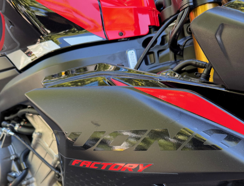 APRILIA TUONO 660 FACTORY