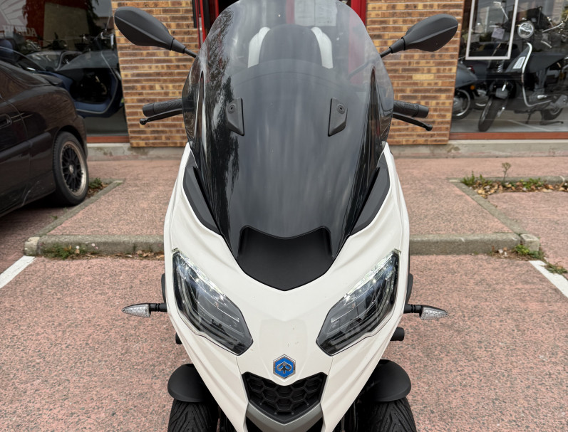 PIAGGIO MP3 310 HPE 2025 seulement 270 km
