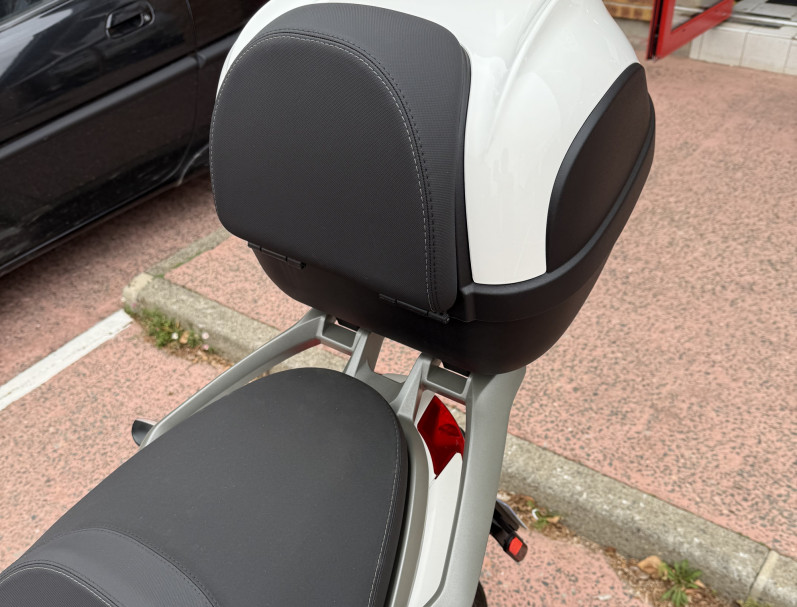PIAGGIO MP3 310 HPE 2025 seulement 270 km