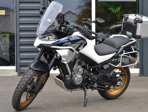 CFMoto MT 800 Explore – 2025 – 1 400 km – Moto de démonstration