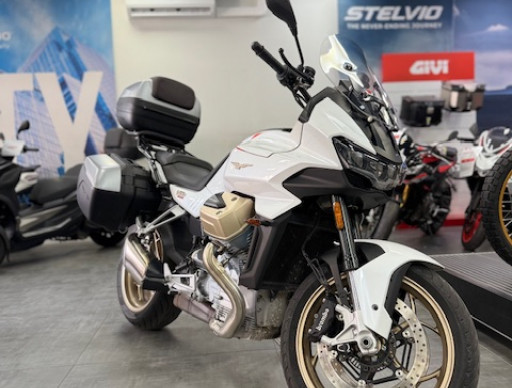 MOTO GUZZI V100  MANDELLO 2023