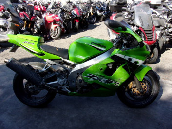 KAWASAKI ZX-9R accidentée RSV N°16532