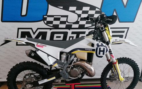 HUSQVARNA 150 TEI POUR 103 € MOIS DSN MOTOS 33