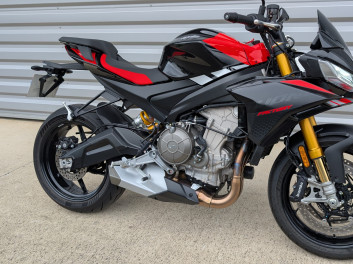 APRILIA TUONO 660 FACTORY 2025 neuve et garantie