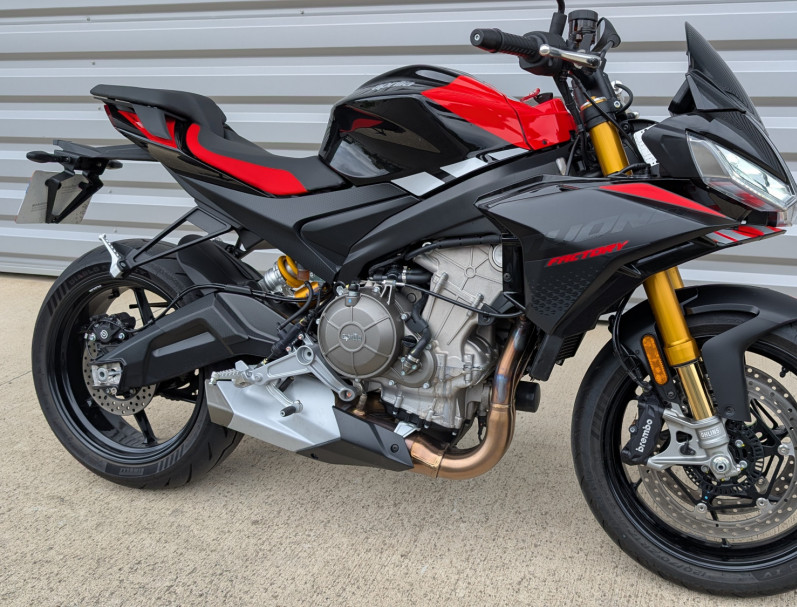 APRILIA TUONO 660 FACTORY 2025 neuve et garantie
