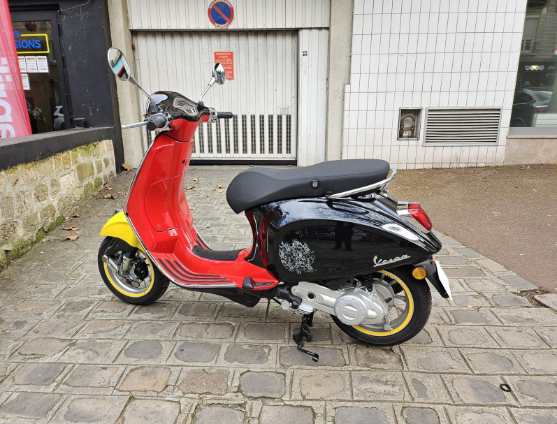 VESPA PRIMAVERA 50