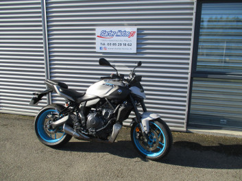 YAMAHA MT-07 35kw 2025 à partir de 130€/mois*