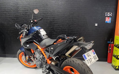 KTM 890 DUKE R