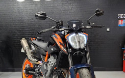 KTM 890 DUKE R