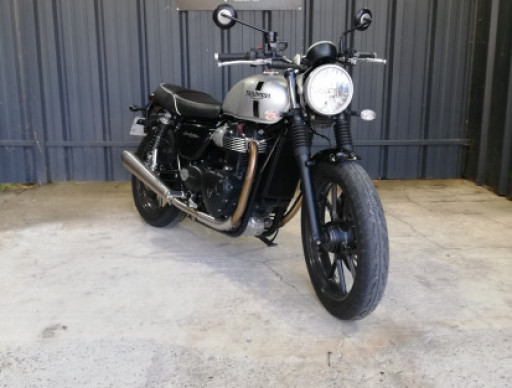 STREET TWIN A2