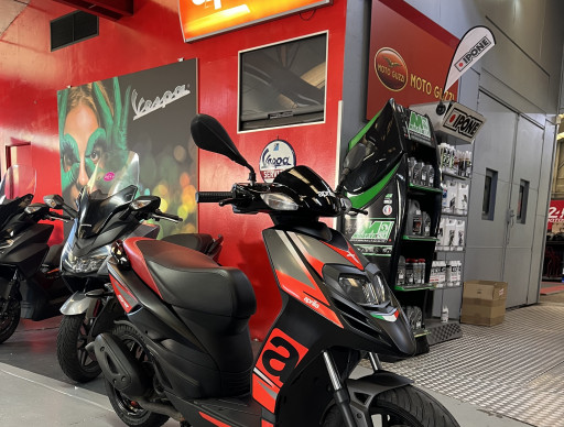 APRILIA SR 50 MOTARD