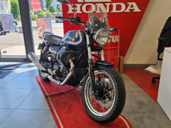 moto guzzi v7 spécial