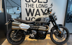 TRIUMPH SCRAMBLER 1200 X - 2700 KMS - MARS 2024 - 1 ERE MAIN