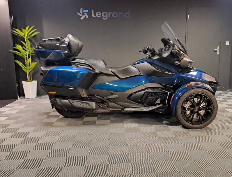 CAN-AM SPYDER RT