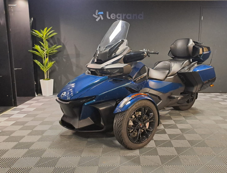 CAN-AM SPYDER RT