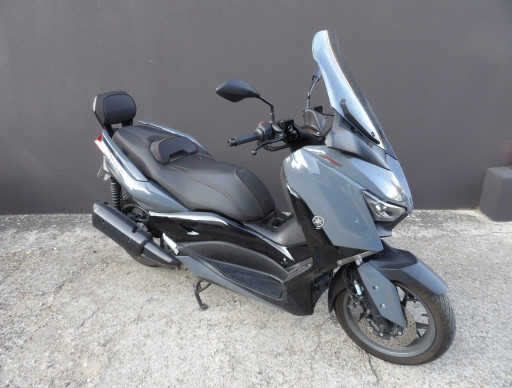 YAMAHA XMAX 300 Tech Max