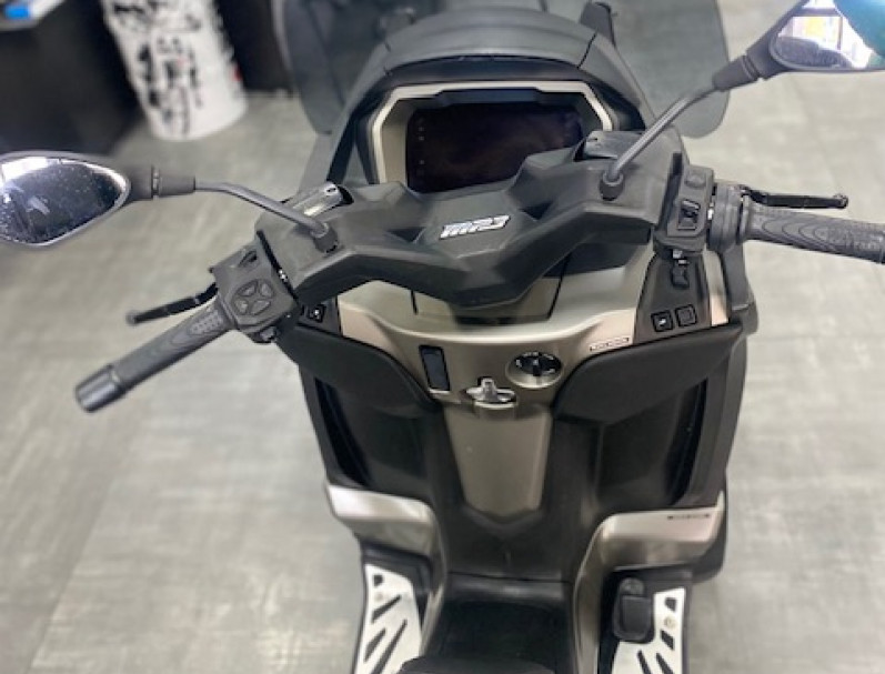 PIAGGIO MP3 530 HPE EXCLUSIVE