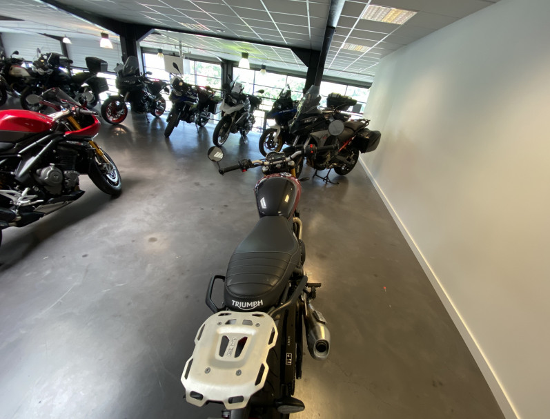 TRIUMPH SPEED 400
