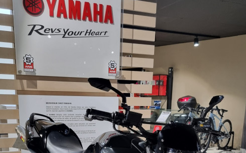 SUZUKI GSR 600