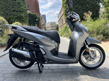 HONDA SH 300