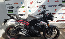 TRIUMPH STREET TRIPLE 765 R