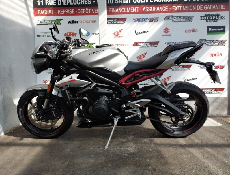 TRIUMPH STREET TRIPLE 765 R