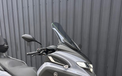 YAMAHA TRICITY 300