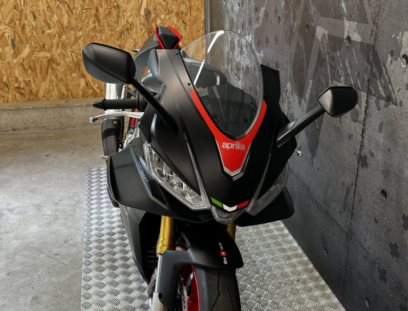 APRILIA RSV4 1100 RR SACHSENRING BLACK 500kms!
