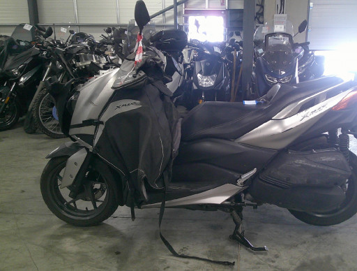 YAMAHA X-MAX 300 ACCIODENTE RSV N°22338