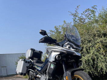 CF MOTO 800 MT