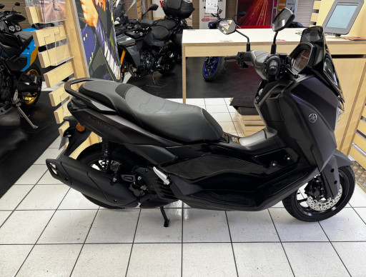 YAMAHA NMAX 125 TECH MAX