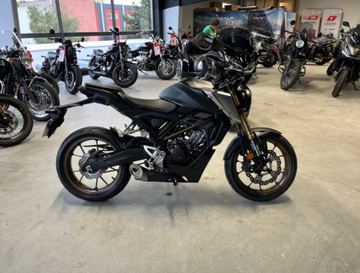 HONDA CB125R 2023 Première main